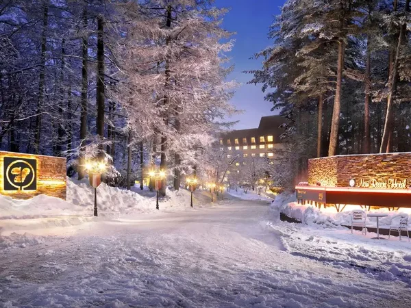 朝発バス/東京・池袋発 草津ナウリゾートホテル >Dts lineで行く! 選べるリフト券 バスターミナル東京八重洲・池袋サンシャインBT⇔草津温泉 往復高速バスプラン♪ Dts lineだとナウリゾートホテルまで乗り換え不要!1